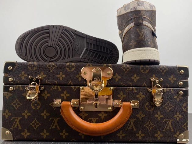 Reps TBK Jordan OFF-WHITE 1 LV Air x 0715